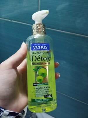 GEL NETTOYANT VENUS DETOXE ELIMINE LES IMPURETES & MATIFIE