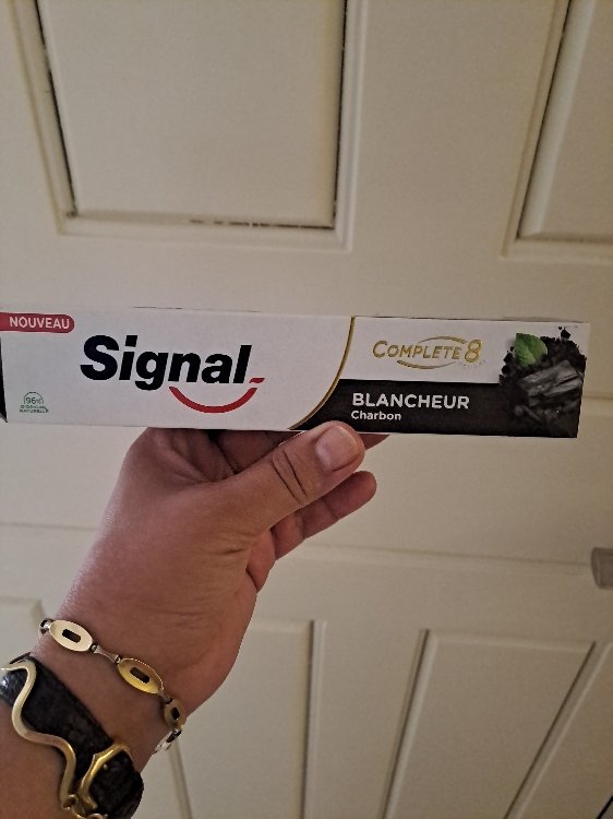 [130601-91] DENTIFRICE SYSTEME BLANCHEUR CHARBON SIGNAL