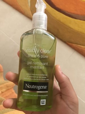 [574661-136] GEL EXFOLIANT ANTI BRILLANCE NEUTROGENA