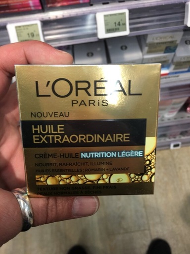 [186-1] HUILE EXTRAORDINAIRE L'OREAL NOURRIT, RAFRAICHIT, ILLUMINE