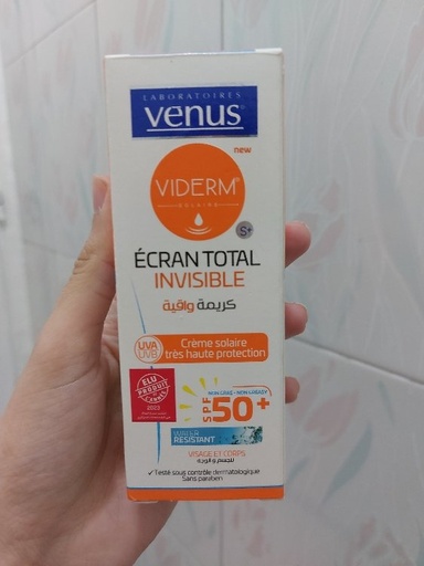 [130024-233] VENUS ECRAN TOTAL INVISIBLE  SPF 50